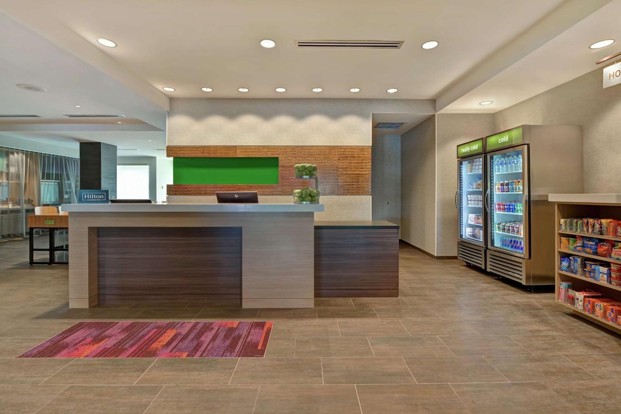 Home2 Suites By Hilton West Palm Beach Airport Cloud Lake Bagian luar foto
